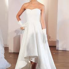 Bring frischen wind in deine garderobe mit den neuesten trends von dress in. 100 Wedding Dresses Perfect For Petite Figures