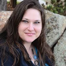 Sara Titus's Instagram, Twitter & Facebook