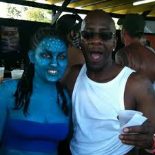 Wayne Rollins (@WayneDibbiRollo)