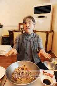 어머니와 살다가 세 살 때 아버지에게 보내졌다. SbsìŠ¤íŽ˜ì…œ ë°©ëž'ì‹ê° ìž„ì§€í˜¸ ë§Œë‚˜ë³´ë‹ˆ ì¸í„°ë·°