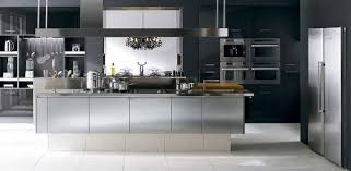 Apparence moderne, spacieux, et confortable, avec une cuve centrale ergonomique. Cuisine En Inox Comment Lutter Contre Les Traces De Doigts Cote Maison