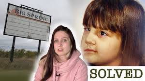 Vicky Lyons's Instagram, Twitter & Facebook