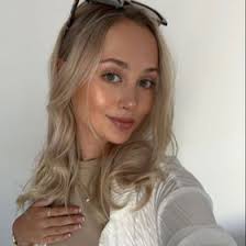 𝒜𝓂𝒾 𝒢𝓇𝒶𝒸𝑒 𝒟𝒾𝒸𝓀𝒾𝓃𝓈𝑜𝓃 (amigracedickinson)