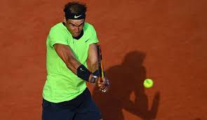 Struff spielt die vorhand gegen die laufrichtung von schwartzman und holt sich. Xu4kohkdadqkwm