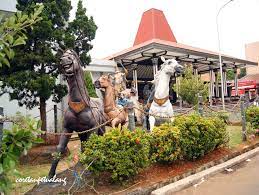 Berikut adalah daftar tempat pariwisata di indonesia berdasarkan provinsi.untuk informasi lebih lengkap mengenai pariwisata di indonesia. Belajar Warisan Budaya Jawa Tengah Di Museum Ranggawarsita Coretanpetualang S Blog