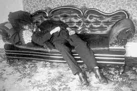 Emma lenore borden was born on march 1, 1851, in fall river, bristol county, massachusetts, the oldest daughter of sarah anthony (née morse) and andrew jackson borden. The Lizzie Borden Ax Murders That Shocked A Nation