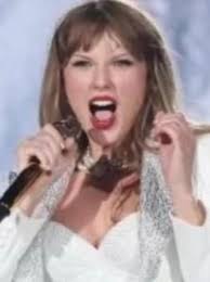 What are Taylor Swift's choker necklaces and what do they symbolize?