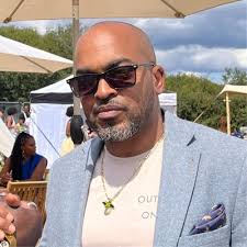 I'm a business woman, not a model so loathe being in front of the camera.