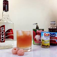 Photos of grandma's apple pie 'ala mode' moonshine. Tipsy Bartender