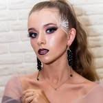 Zena Byers's Instagram, Twitter & Facebook