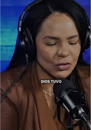 Testimonio de fe en la iglesia cristiana joven de Rita Arias