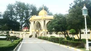 The istana negara (malay for national palace; Intip Istana Negeri Kubang Kerian Rumah Megah Sultan Muhammad V Yang Baru Turun Takhta Lifestyle Liputan6 Com