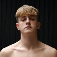 Logan Lang's Instagram, Twitter & Facebook