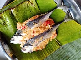 Barbata myers.) tanaman merambat, daun berwarna menurut situs wikipedia. Resepi Ikan Cencaru Sumbat Tempoyak Walaupun Dengar Macam Rare Tapi Sedap Kitpramenulis
