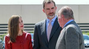 La reina Letizia: de la oposición del Emérito por su relación con Felipe al mote de los amigos del rey | Vozpópuli