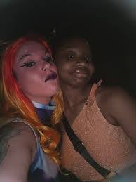 Ashley Croxton's Instagram, Twitter & Facebook