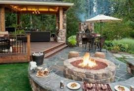 Zudem sind unsere nachbarn sehr verständnisvoll und kommen dann gerne zum grillen oder auchein bier einfach dazu. Offene Feuerstelle Im Garten Spuren Sie Die Warme Und Magie Des Feuers Im Eigenen Aussenbereich Trendomat Com
