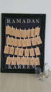 Ramadan steht vor tür und für die meisten kinder wird jedes jahr ein ramadan kalender mit leckerein und anderen schönen. Ramadan Kalender Ramadan Kalender Ramadan Geschenke Ramadan