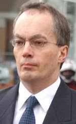 Exam cheat headmaster jailed for 3 months