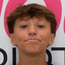 Alexander Chase's Instagram, Twitter & Facebook