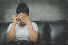 mulher triste, terminou com namorado, desempregada, decepcionada 15656638  Foto de stock no Vecteezy