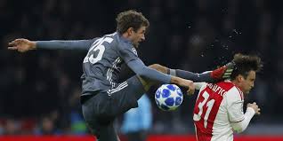 Bayern vs ajax live today Watch Crazy Fouls Red Cards Talking Point As Bayern Munich Held By Ajax In Six Goal Thriller The New Indian Express