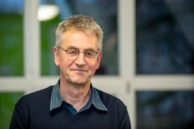 Dr.fone provides a complete solution for all ios and android devices like data recovery, data transfer, phone clone, system repair, unlock, and more. Prof Dr Christoph Schroeder Personal Linguistik Deutsch Als Fremd Und Zweitsprache Universitat Potsdam