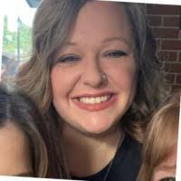 Ashley Schantz's Instagram, Twitter & Facebook