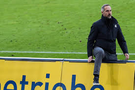 Adi hütter hat sein nicht eingehaltenes bekenntnis zu eintracht frankfurt im februar 2021 erläutert. Aktuelles Uber Borussia Monchengladbach Borussia Und Adi Hutter Ein Coup Mit Schalem Beigeschmack