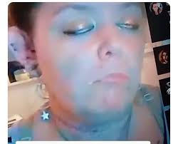 April Anderson (@AprilAn20641625)