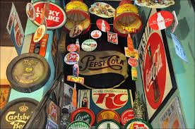 To the west, it shares part of its border with perak. File Time Tunnel Museum8 Jpg Wikipedia