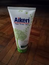 Contains tea tree oil (melaleuca alternifolia) to help protect skin from pimples naturally without the flaking of skin like other pimple cream or gel. Aiken Tea Tree Oil Facial Cleanser Reviews
