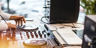 1 in buchholz in der nordheide, ☎ telefon 04186 895224 mit ⌚ öffnungszeiten und anfahrtsplan. Hochzeits Dj Anbieter Hochzeitsheld
