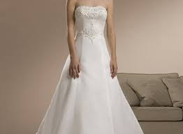 Maybe you would like to learn more about one of these? Hochzeitskleider Fur 150 Euro Vom Schneider Co Das Geheimnis Fur Braute Mit Wenig Budget Modebezirk De Dein Modemagazin