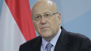 دخل نجيب ميقاتي العمل السياسي قادما من عالم المال والأعمال وتولى رئاسة الحكومة مرتين من قبل وكان نائبا في البرلمان عن مدينة طرابلس 3xlinwukdefoym
