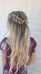 Reverse Braid Blonde Hair Halo Braid Curly Girl Hairstyles Hair Styles Messy Hair Look
