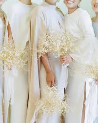 Hanging flowers wedding hanging wedding decorations hanging centerpiece floral centerpieces wedding floral arrangements hanging flower arrangements floral chandelier floral garland wedding table. The Hottest Wedding Flower Trend Dried Flowers