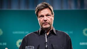 See david habeck's age, phone number, house address, email address, social media accounts, public records, and check for criminal records on spokeo. Why The Success Of The Greens Depends On Robert Habeck The Limited Times