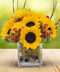 Kenneth village flowers professionally handles florist jobs for home decors and wedding events. Make A Difference Day Allen S Flower Market Long Beach