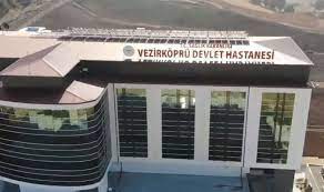 Jun 22, 2021 · ağır yaralı olarak çıkarılan sürücü, çarşamba devlet hastanesi'ne kaldırıldı. Merdivensiz Devlet Hastanesi Boldmedya