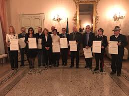 Check spelling or type a new query. Cerimonia Di Consegna Delle Onorificenze Dell Ordine Al Merito Della Repubblica Italiana Ekuonews It