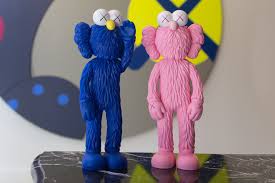 Best Art Drops Kaws Bff Companion Giveaway Ron English Collectibles More Art For Sale Online Cool Art Vinyl Figures
