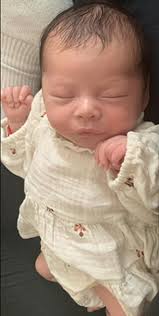 Elaia Flores-Vivas Obituary