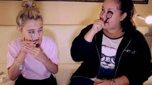 Make sure that makeup don't come off, one us. No Mirror Makeup Challenge Youtube