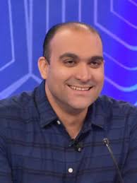 Erick Orozco < Madres Reales Talks