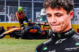 Elisa esposito nuda video Guadagno più di un notaio”: lo