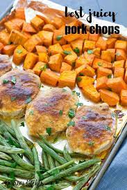 My Best Easy Oven Baked Pork Chops Are Juicy And Flavorful A Simple Rub Made With Healthy Pork Chop Recipes Boneless Pork Chop Recipes Easy Pork Chop Recipes