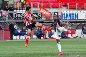 C'est feyenoord rotterdam qui recoit sparta rotterdam pour ce match neerlandais du dimanche 18 octobre 2020 (resultat de championnat neerlandais). Kvg9py1jcnitzm