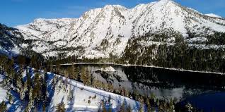 The bruins and flyers matched up at lake tahoe on sunday. Boston Bruins To Battle Flyers Outdoors At Lake Tahoe