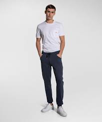 Sweatpants synonyms, sweatpants pronunciation, sweatpants translation, english dictionary definition of sweatpants. Bequeme Und Weiche Sweatpants Blau Farbe Peuterey